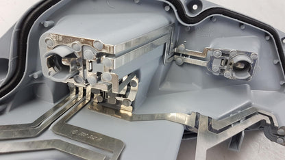 Original OE Volkswagen Lampenträger 8J0945258A