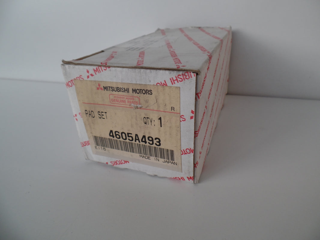 Original MITSUBISHI Lancer '07-'14 Lancer Sportback Bremsbeläge hinten 4605A493