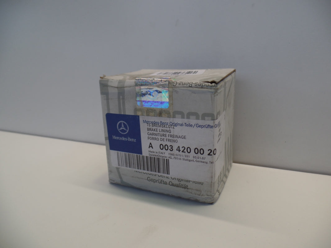 Original MERCEDES-BENZ Vito W638 Bremsbeläge Scheibenbremse hinten A0034200020