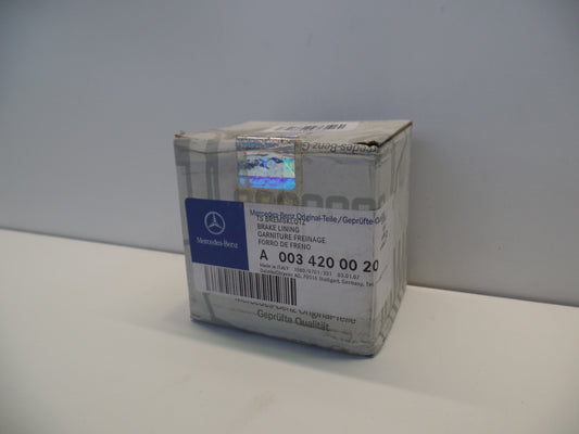 Original MERCEDES-BENZ Vito W638 Bremsbeläge Scheibenbremse hinten A0034200020