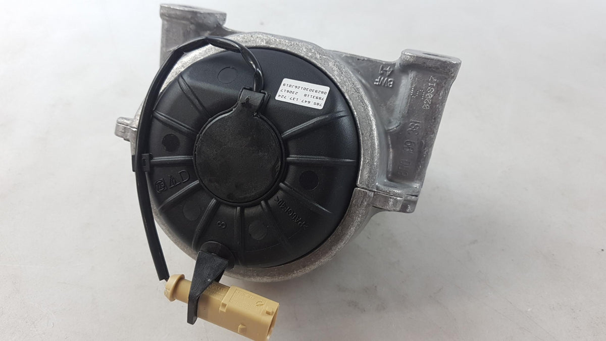 Original OE Volkswagen Motorlager 8R0199381S
