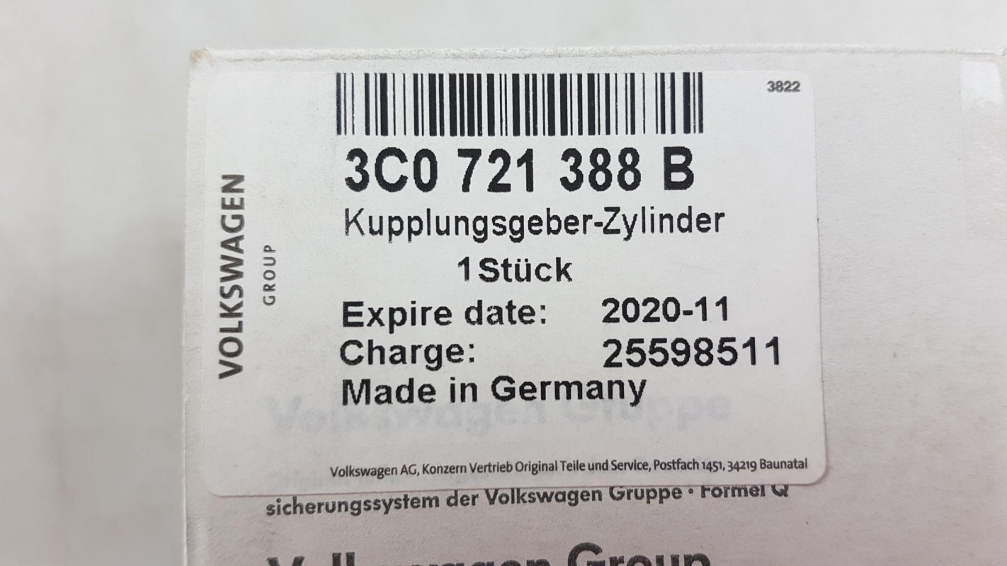 Original VW Passat Variant Santana B6 (3C) Kupplungsgeberzylinder 3C0721388B