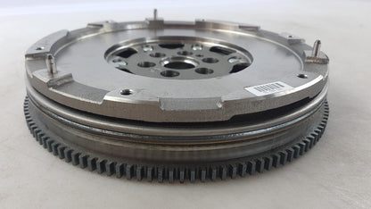 Original OPEL Astra-J Insignia-A Zafira-C  Corsa-E 1.4 Schwungrad 55599020