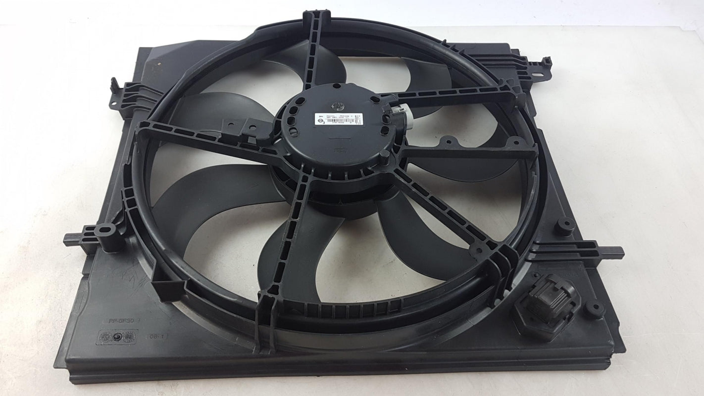Original NISSAN Qashqai Motorkühlung Lüfter 214814EA0B