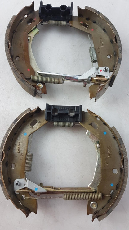 Original RENAULT Clio I (1990-1998) Bremsbackensatz Hinten 7701205315