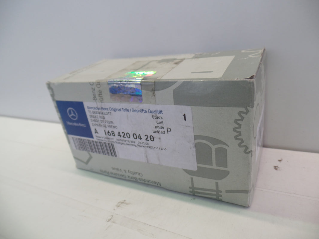 Original MERCEDES-BENZ W168 Bremsbeläge hinten A1684200420