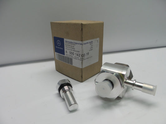 Original MERCEDES-BENZ Truck Entlüftungsventil Belüftungsventil A0001420319