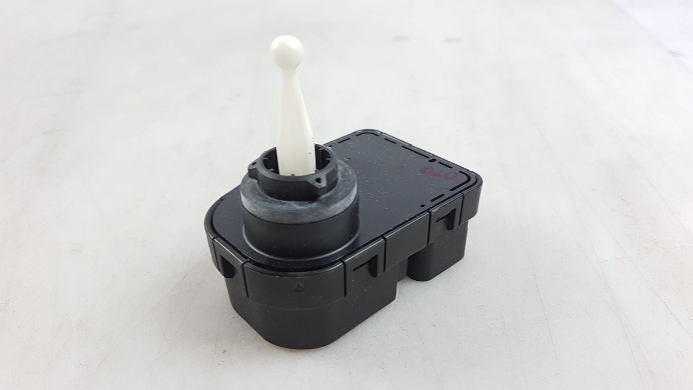 Original OE OPEL Leuchtweitenregulierung Stellmotor 90565805