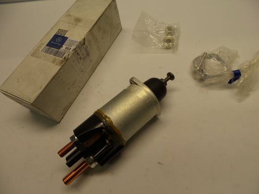 Original MEREDES-BENZ Trucks Anlasser Magnetschalter A0021520710