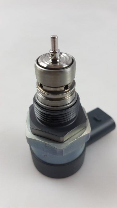 Original VW Golf VI (5K) AUDI A3 (8P) A4 (8K) Druckregelventil 057130764H