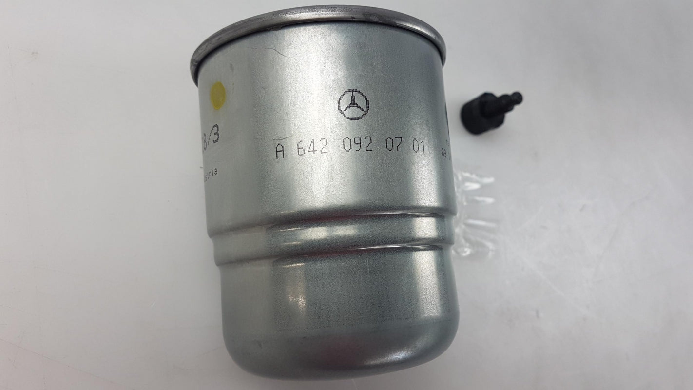 Original MERCEDES-BENZ Vito W639 Sprinter W906 Kraftstofffilter A6420920101