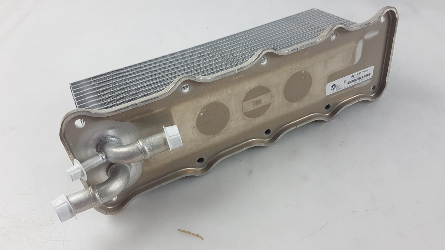 Original VW Golf VIII (Mk8) SEAT Leon III (5F) Ladeluftkühler 04E145749F