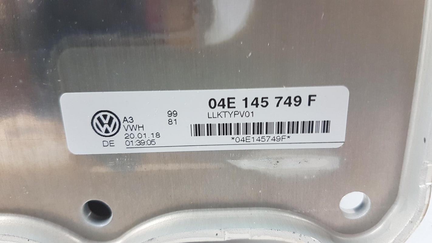 Original VW Golf VIII (Mk8) SEAT Leon III (5F) Ladeluftkühler 04E145749F