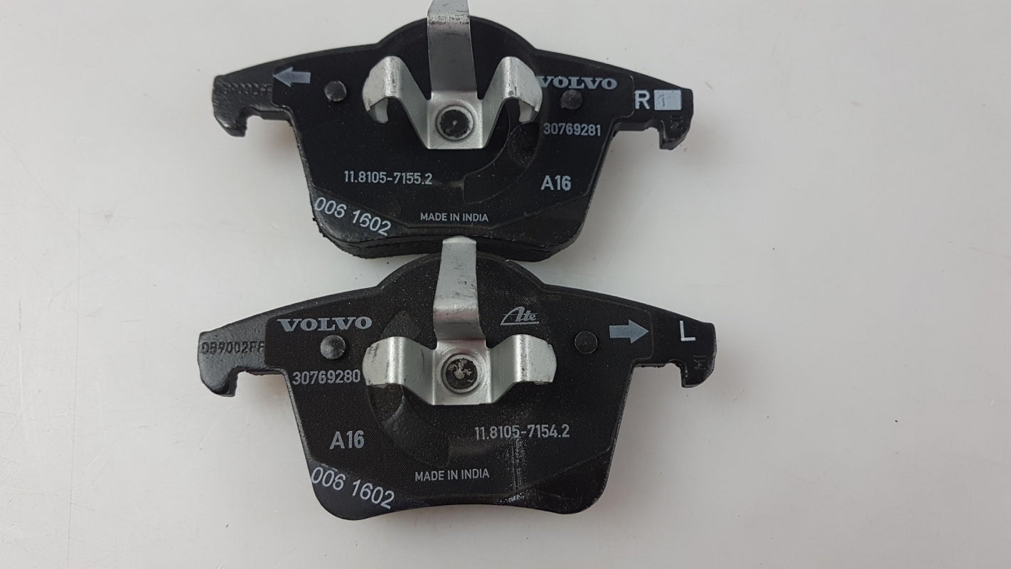 Original VOLVO XC90 '02-'14 Bremsbeläge Bremsklötze hinten 30793093