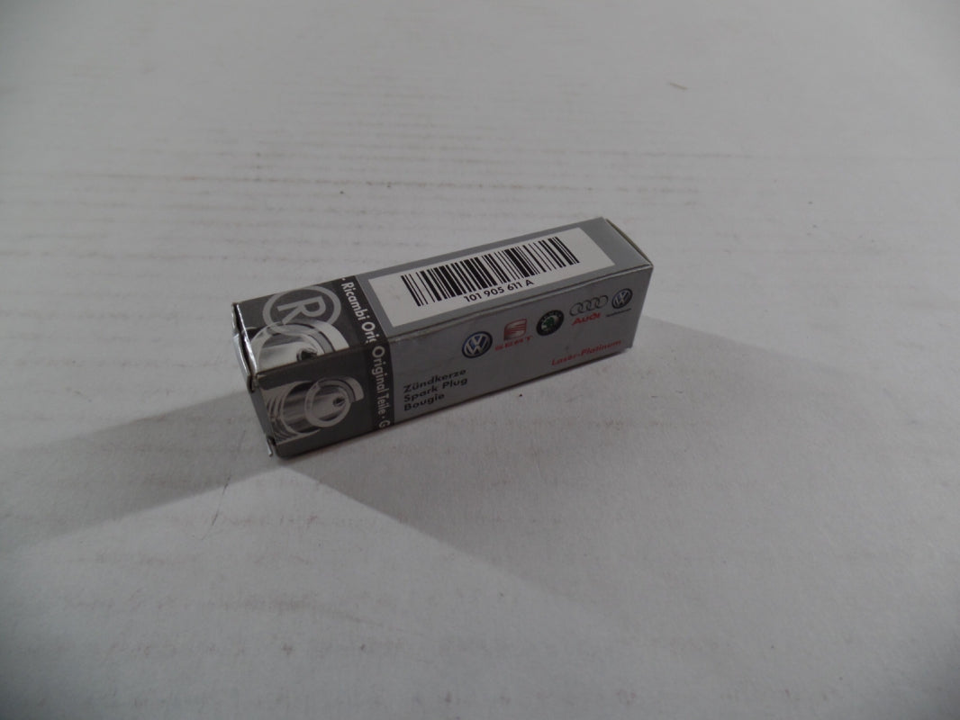 Original AUDI A4 A5 A6 A8 Q5 3.2L Motor Zündkerze LongLife 101905611A