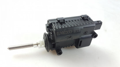 Original OE OPEL Stellmotor 13158426