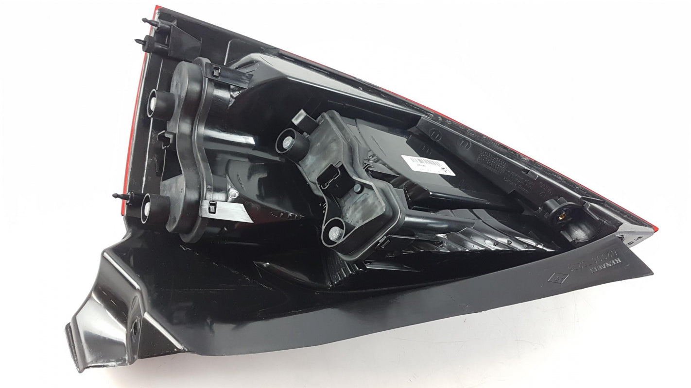 Original OE RENAULT Heckleuchte 8200073236