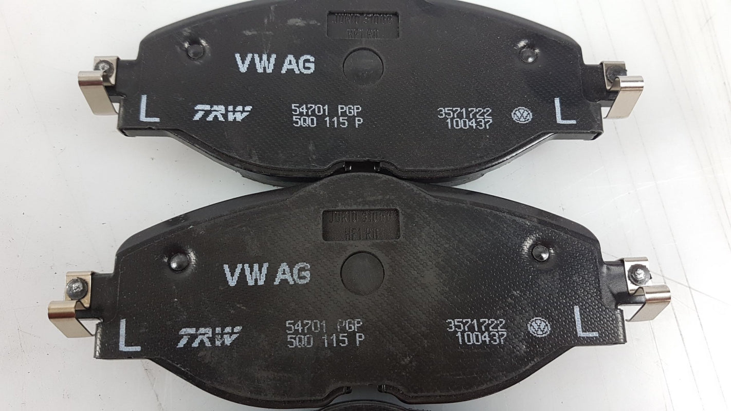 Original AUDI Q2 SKODA Octavia VW Golf Jetta T-Roc Bremsbeläge vorne 5Q0698151B