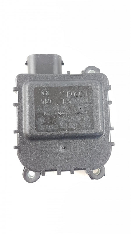 Original OE Volkswagen Stellmotor 8D1820511G