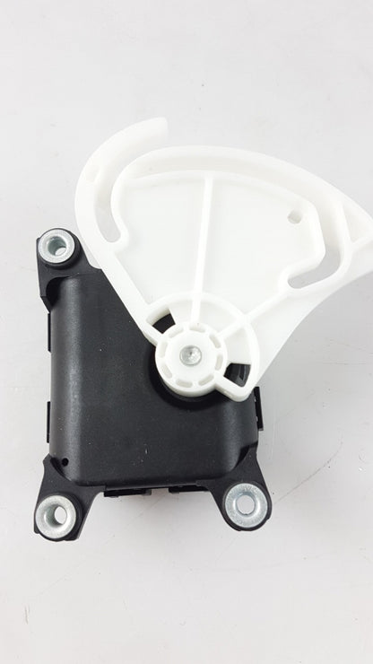 Original OE Volkswagen Stellmotor 8D1820511G