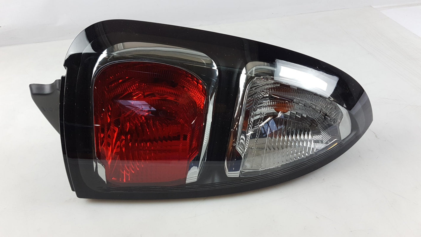 Original OE Peugeot Heckleuchte 6350GL