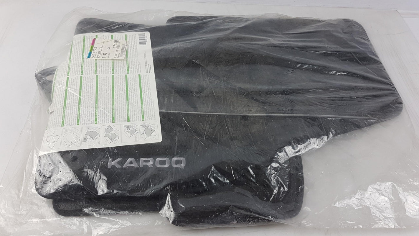 Original SKODA Karoq 2018-2021 Fußmattensatz 4 stuck Textil 57B061270