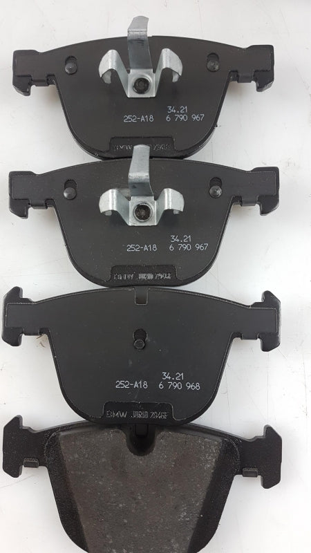 Original BMW 5' F07 7' F01 F02 F04 Bremsbeläge hinten 34216790966