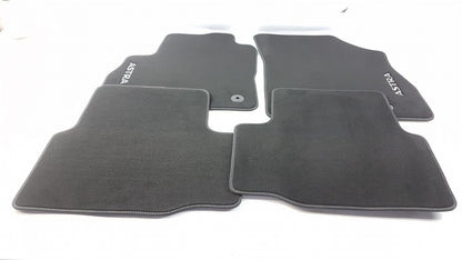 Original OE OPEL Fußmattensatz 39026455