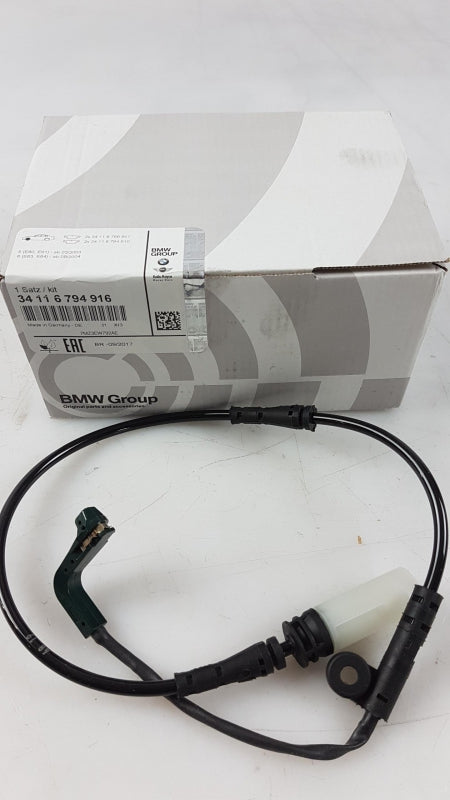 Original BMW 5' E60 E61 6' E63 E64 Bremsbeläge mit Warnkontakt Vorne 34112339270