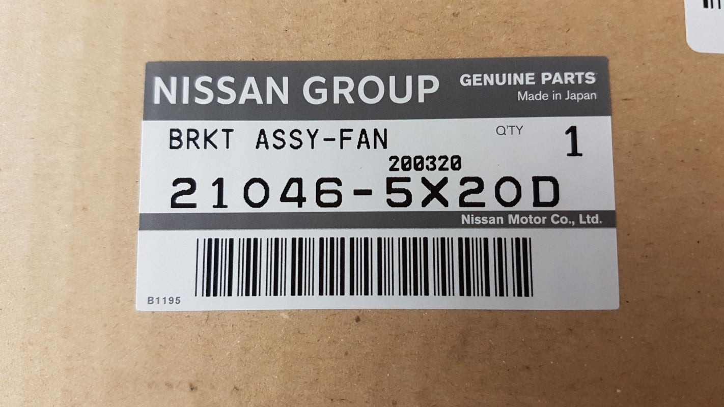 Original NISSAN Navara Pathfinder Q70/M Halter 210465X20D