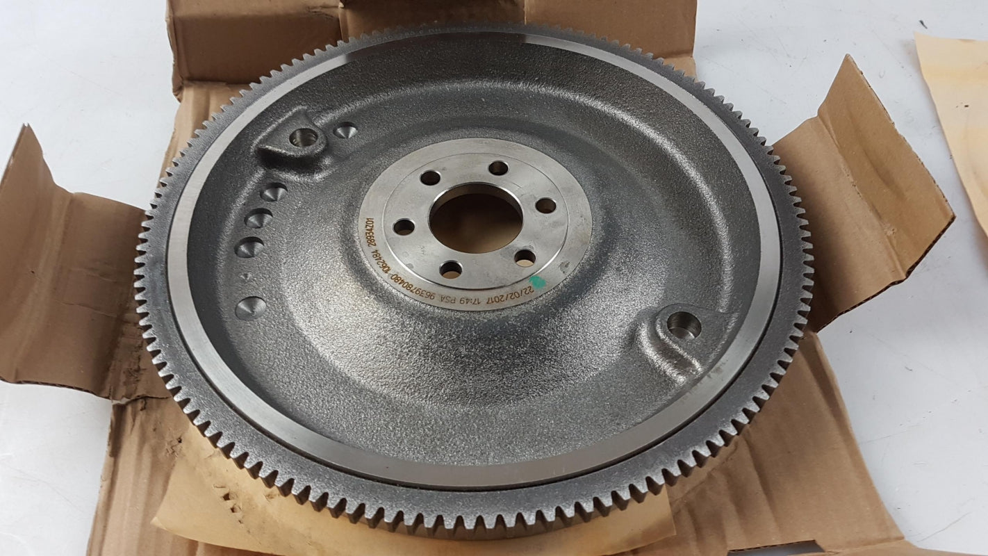 Original PEUGEOT 207 308 T5 CITROEN C3 II C4 Schwungrad 0532N0
