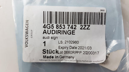 Original OE Volkswagen Emblem Logo 4G58537422ZZ