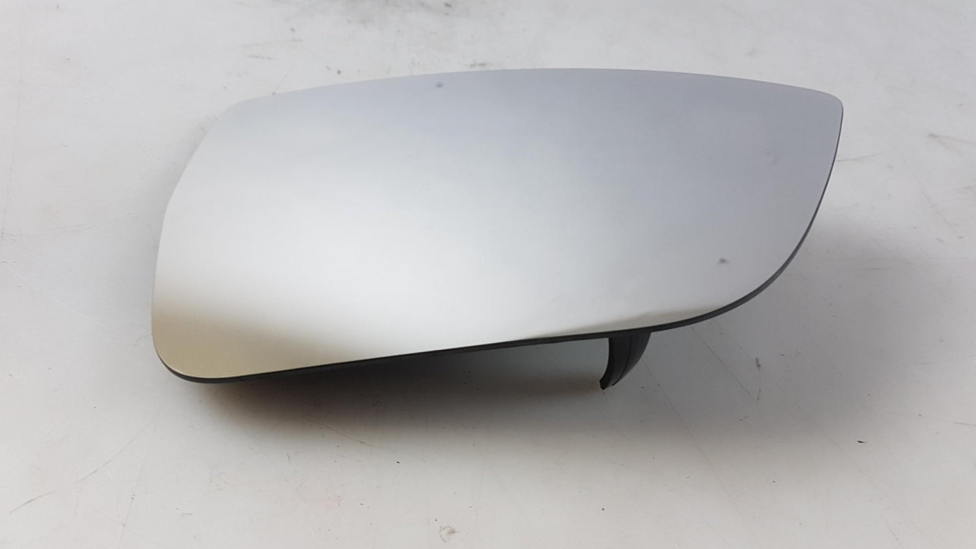 Original OE Volkswagen exterior mirror glass 575857522A 