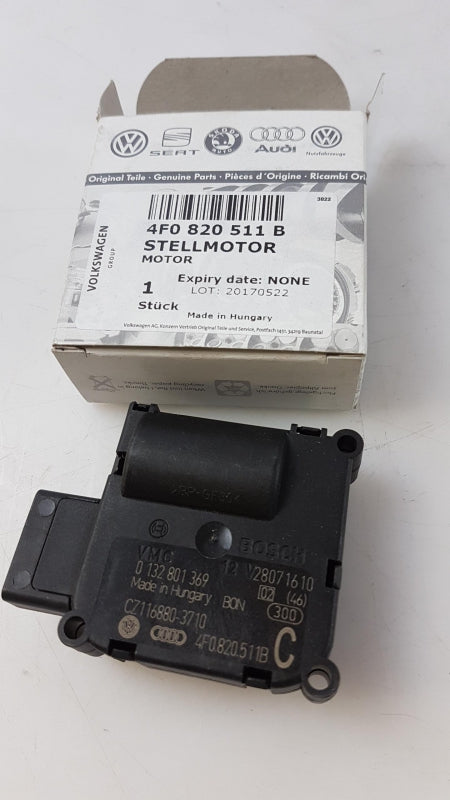 Original VW Touareg I (7L) AUDI R8 I (42) A6 A8 Q8 Stellmotor 4F0820511B