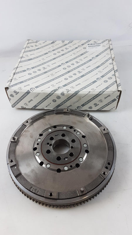 Original FIAT Croma (05-10) ALFA ROMEO 159 (05-11) Schwungrad 1.9 JTD 55231671
