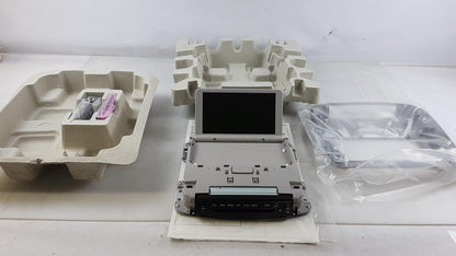 Original MITSUBISHI Pajero Outlander Unterhaltungssystem CD/DVD-Player MZ313877