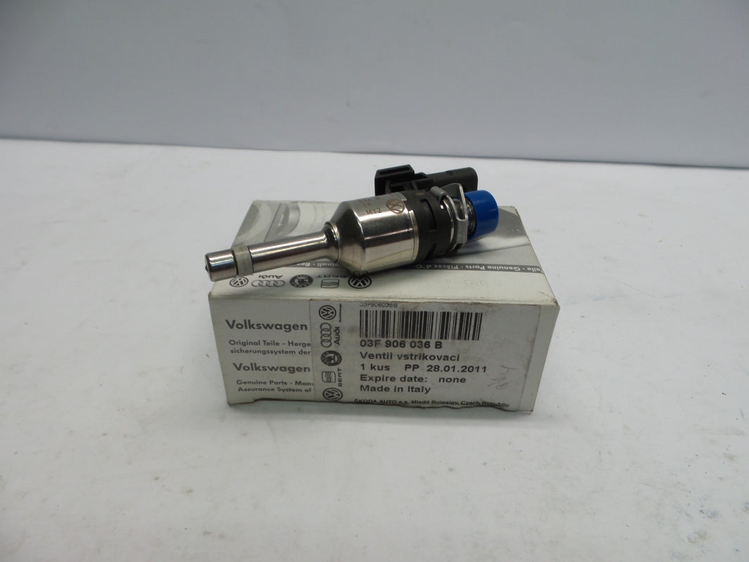 Original AUDI A1 A3 VW Caddy Golf Polo SKODA Rapid Einspritzventil 03F906036B