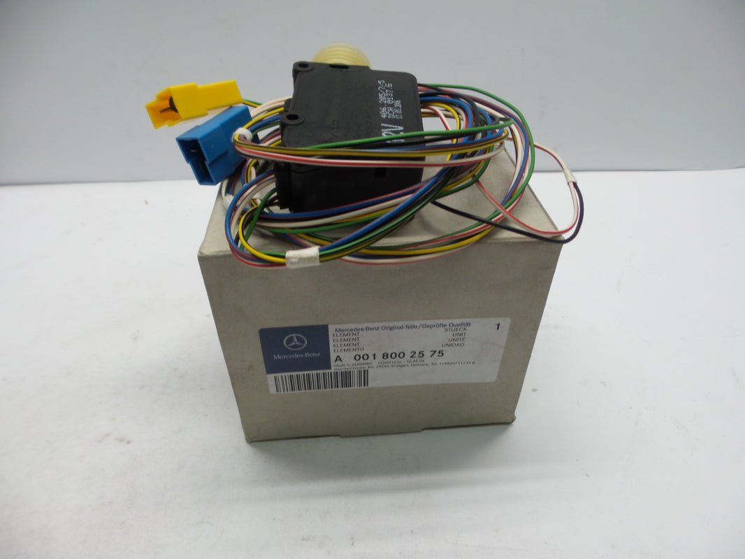 Original MERCEDES-BENZ W902 W903 W904 Zentralverriegelung Stellmotor A0018002575