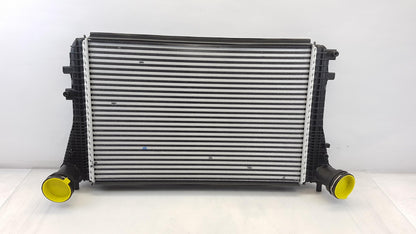 Original OE Volkswagen Ladeluftkühler 1K0145803CD
