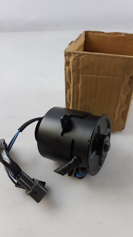 Original OE MITSUBISHI Kühlerlüfter Elektromotor MB924908