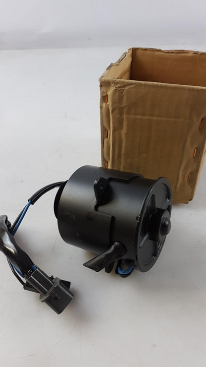 Original OE MITSUBISHI Kühlerlüfter Elektromotor MB924908