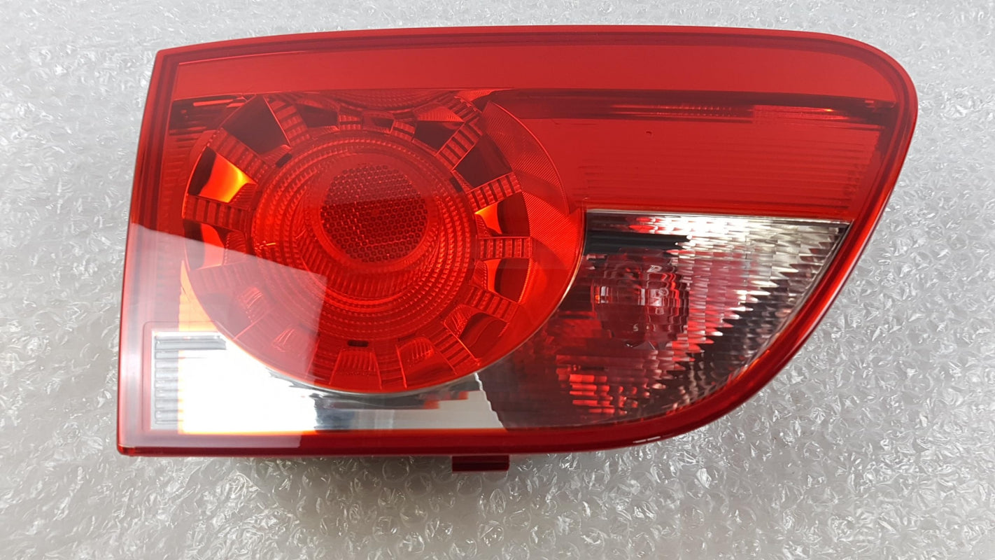 Original OE Volkswagen Heckleuchte 5P89451079B9