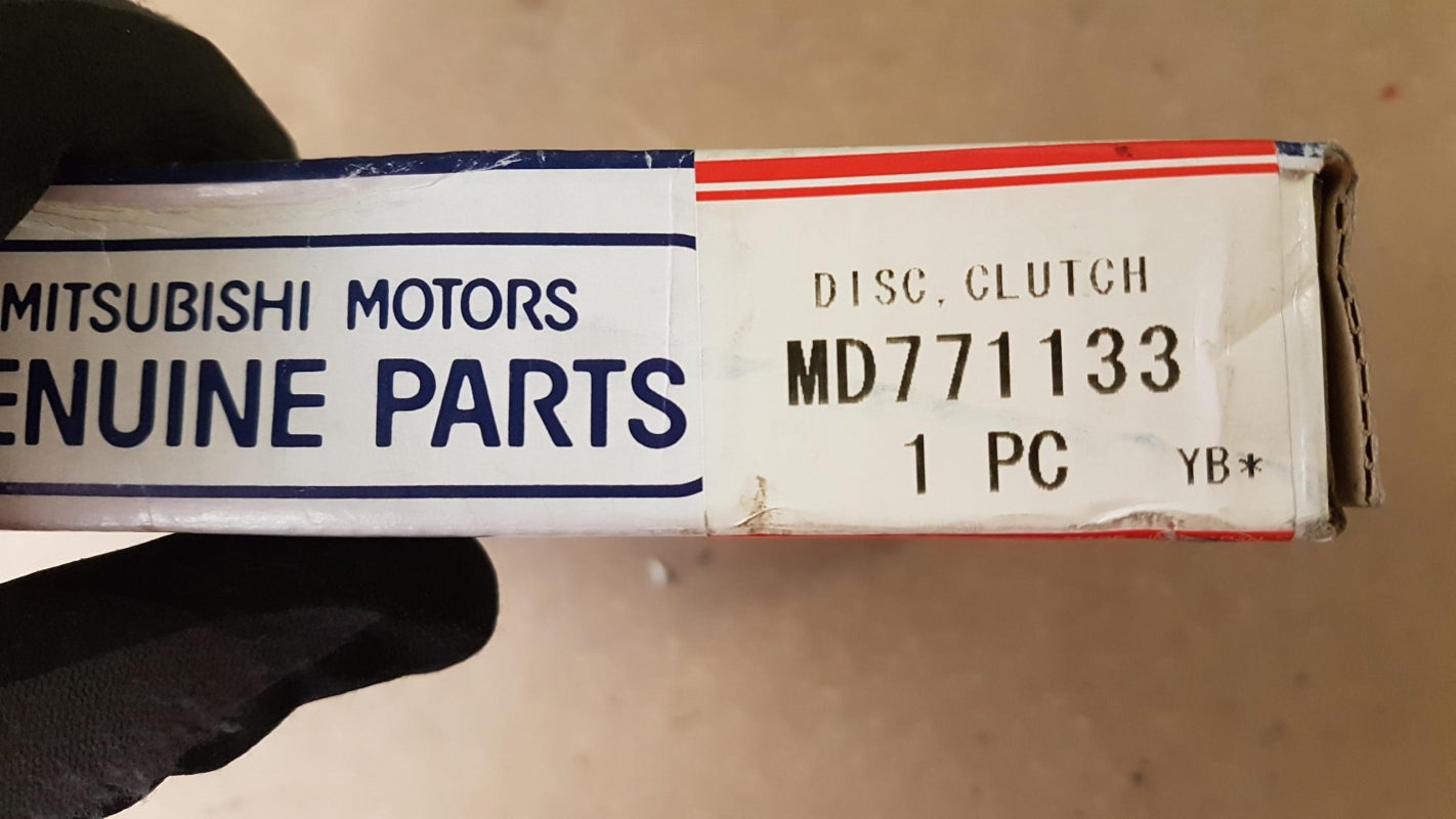 Original OE MITSUBISHI Kupplungsscheibe MD771133