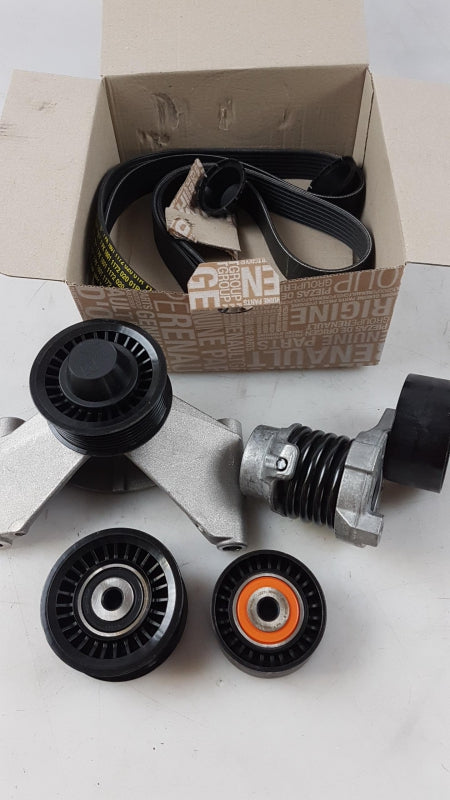 Original OE RENAULT Keilrippenriemensatz 117204083R