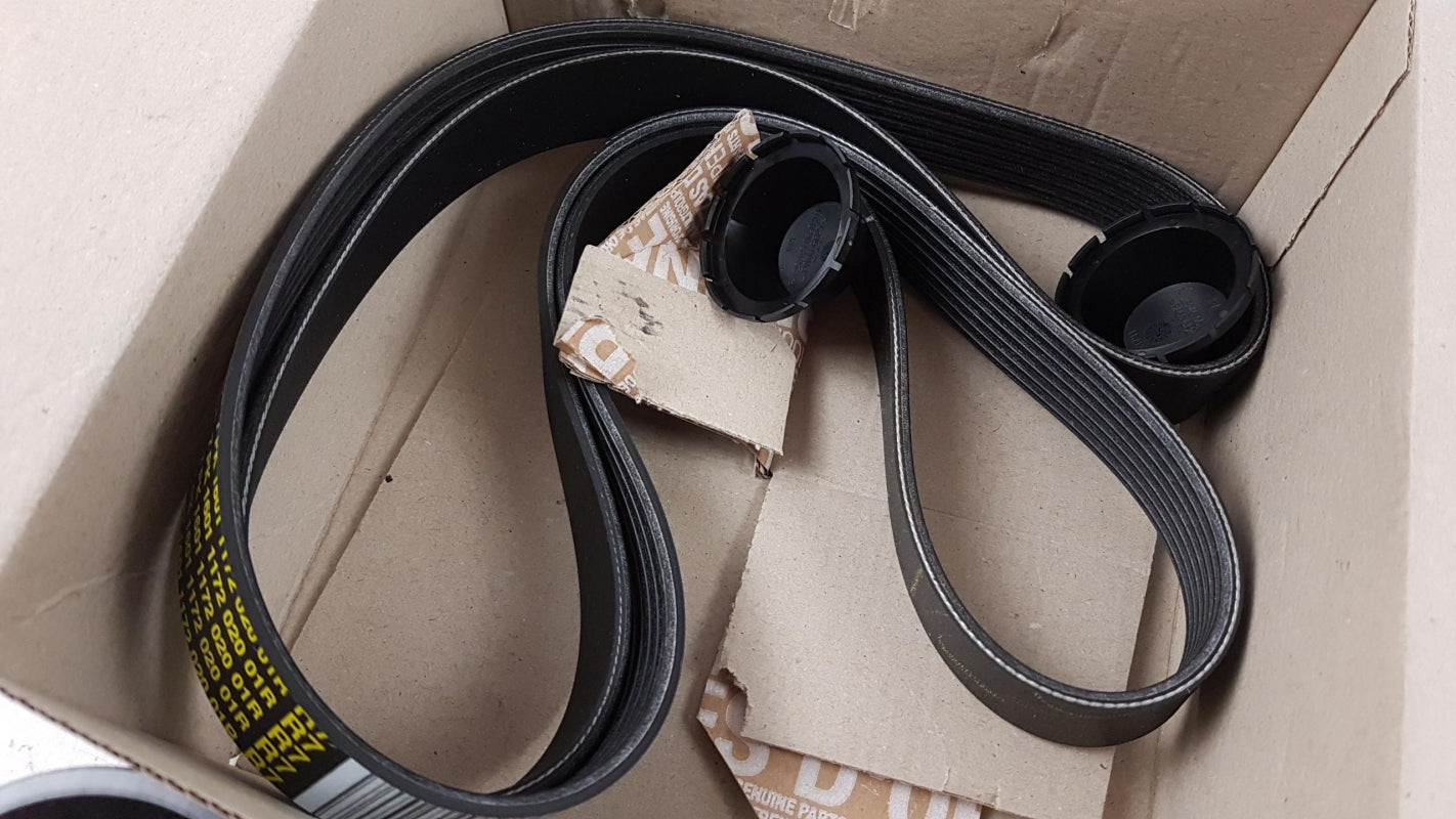 Original OE RENAULT Keilrippenriemensatz 117204083R