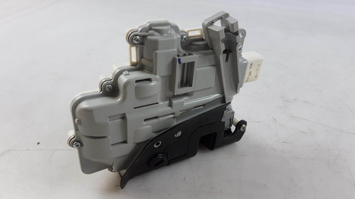 Original SEAT Altea Toledo 5P Türschloss hinten links 1P0839015A