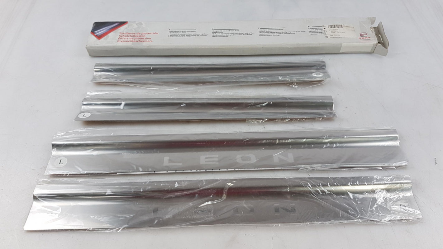 Original SEAT Leon 1P Einstiegsleistensatz Edelstahl 1P0071500