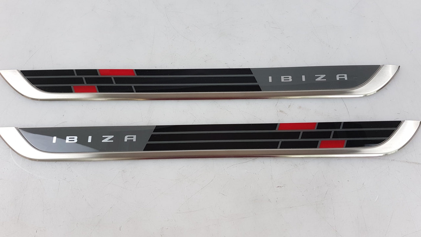 Original SEAT Ibiza (2021-2024) Einstiegsleisten Schwellerleisten Satz 6F0071691