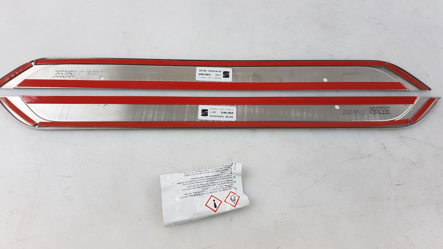 Original OE Volkswagen Einstiegsleisten Satz 6F9071691D