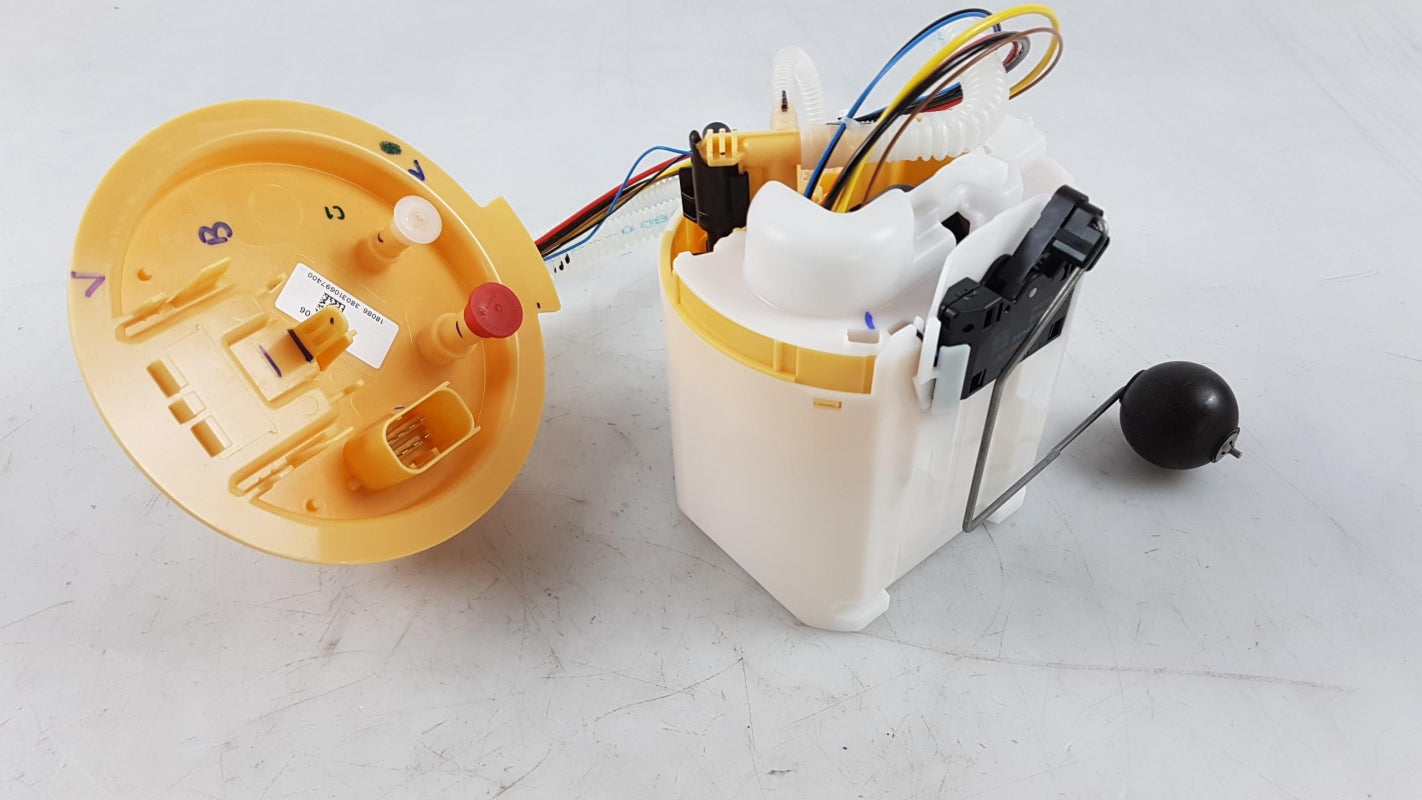 Original BMW X3 G01 X4 G02 fuel feed unit 16117214884 